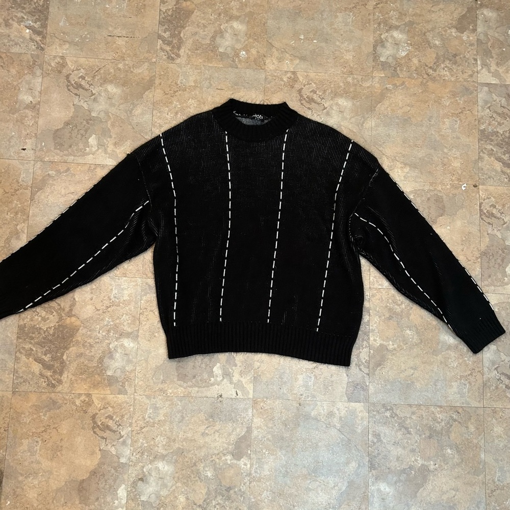 Black with white stripes BooHooMan sweater